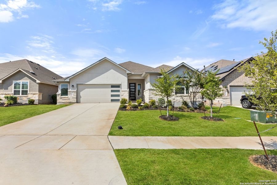 Image 31 of a home in Veramendi.