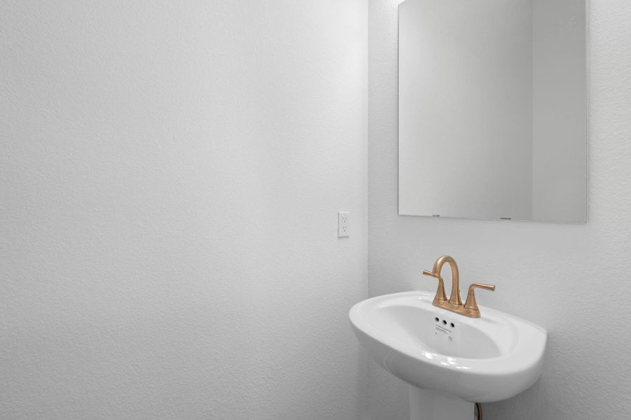 Close-up of interior finishes inside a home in Riceland, Mont Belvieu (Image 17).