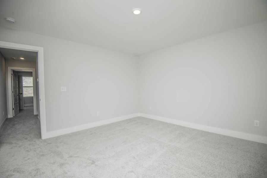 *Photo of example home. Selections and Finishes May Vary.* *Photo of example home. Selections and Finishes May Vary.*