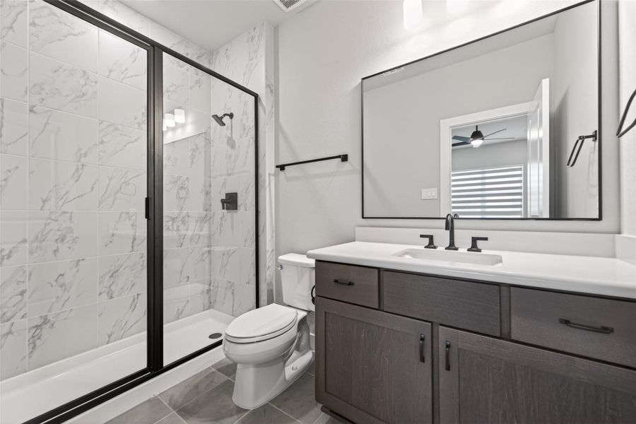 Furnished interior view inside a new home in , Missouri City (Image 14).