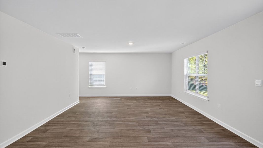 Spacious, unfurnished interior of a new home in Olive Branch, Clayton (Image 23).