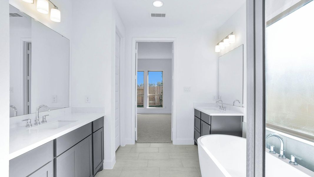 Furnished interior view inside a new home in Artavia 45', Conroe (Image 8).