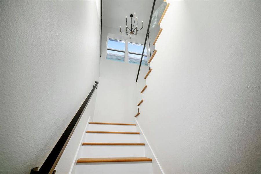 Close-up of interior finishes inside a home in , Apollo Beach (Image 18).