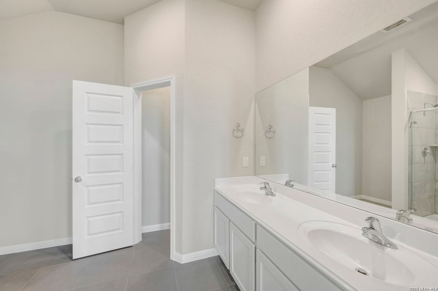 Furnished interior view inside a new home in Mesquite Ridge, San Antonio (Image 11).