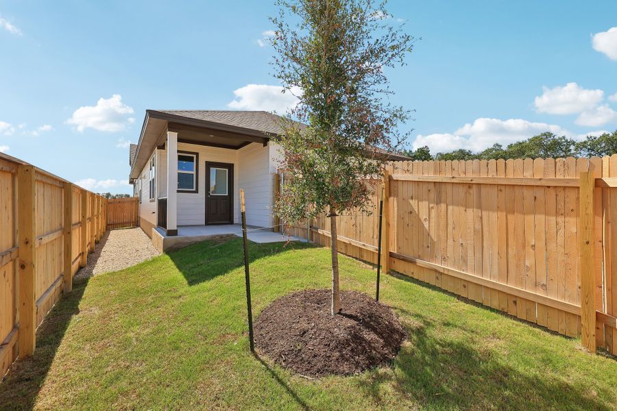 Exterior details and patio area of a home in Sage Hollow, Kyle (Image 3).