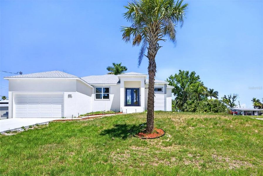 Exterior details and patio area of a home in , Punta Gorda (Image 21).