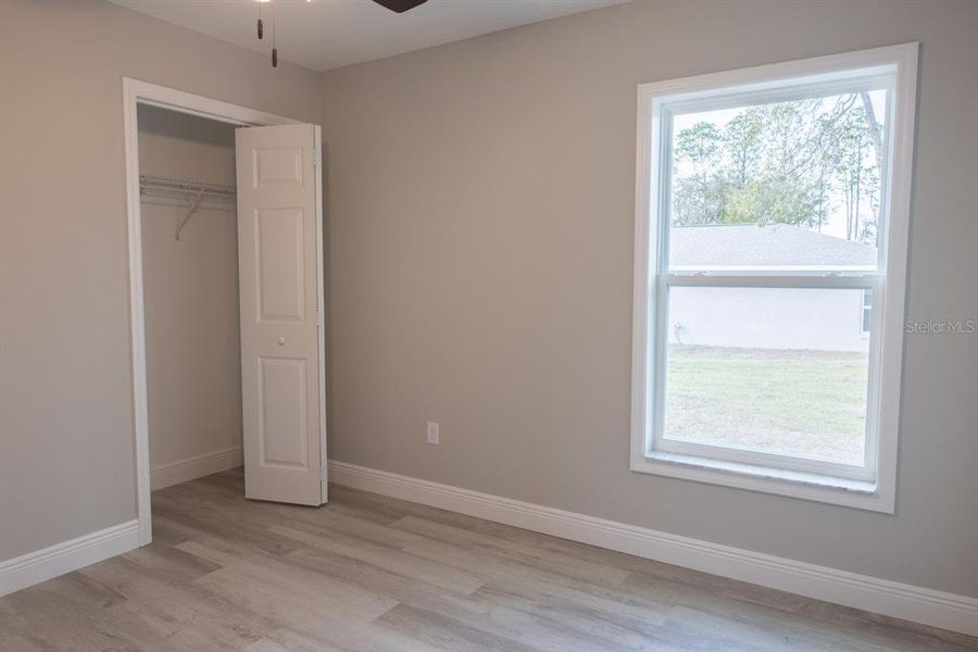 Spacious, unfurnished interior of a new home in , Citrus Springs (Image 29).