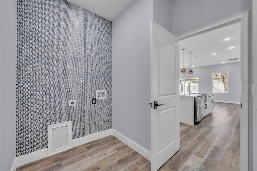 Spacious, unfurnished interior of a new home in , Poinciana (Image 42).