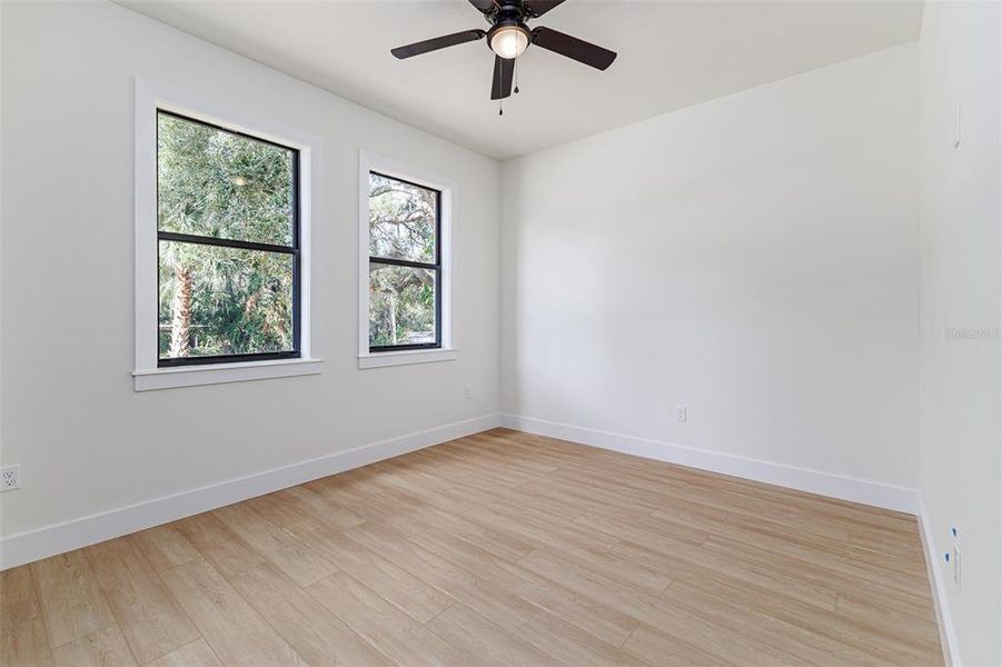 Spacious, unfurnished interior of a new home in , Tampa (Image 20).
