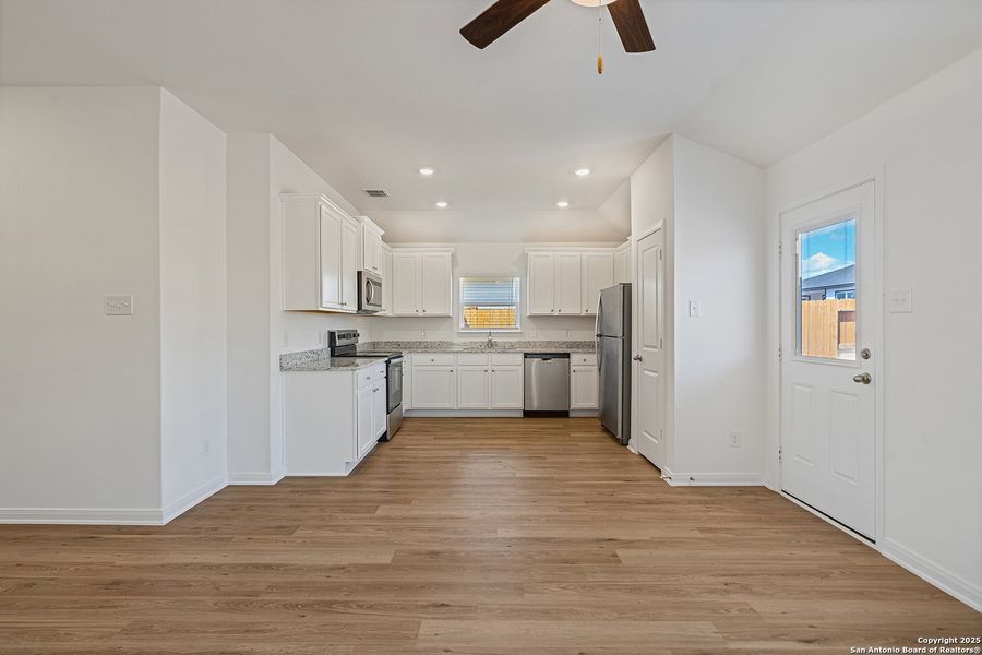 Furnished interior view inside a new home in Rosewood Estates, Lytle (Image 9).