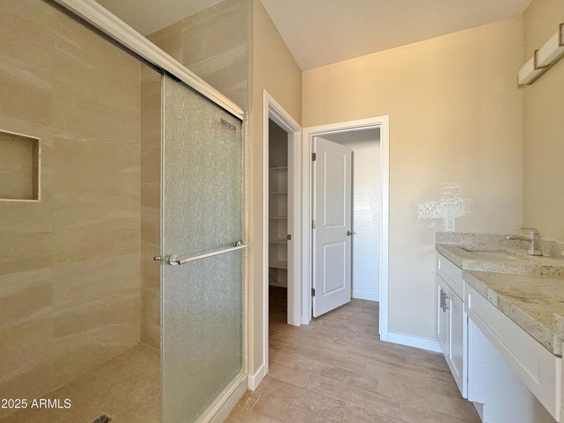 Master bath/tile shower Master bath/tile shower