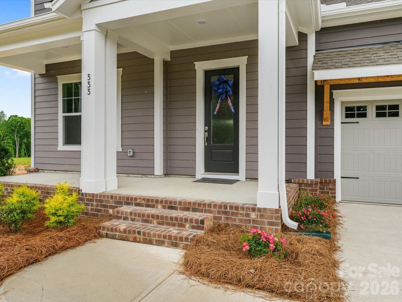 Great front porch!
