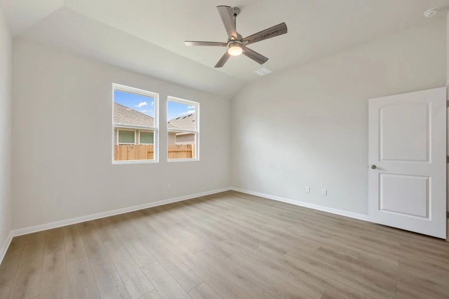 Spacious, unfurnished interior of a new home in La Cima, San Marcos (Image 15).