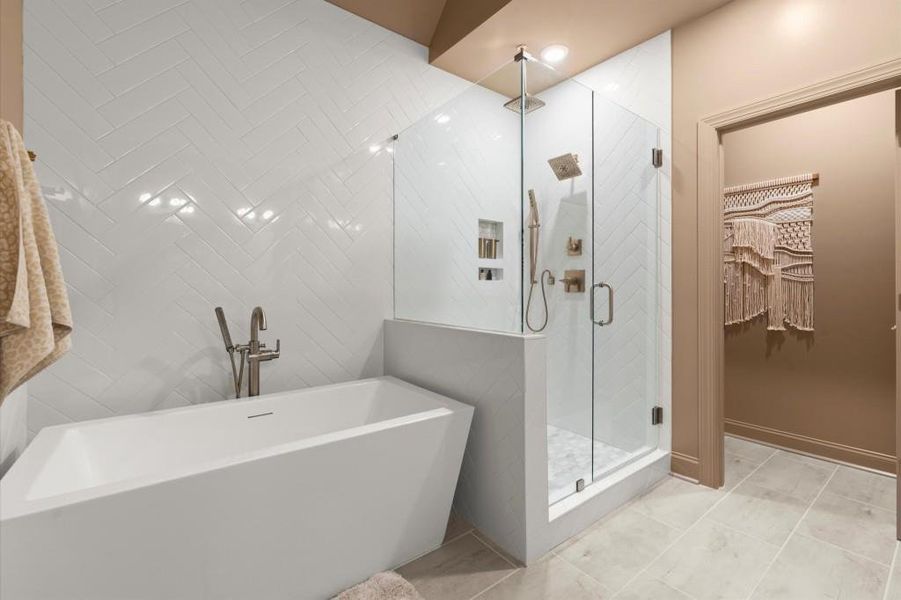 Furnished interior view inside a new home in , Alpharetta (Image 38).