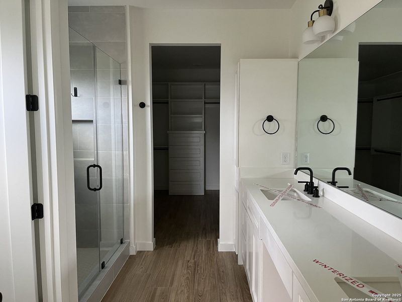 Furnished interior view inside a new home in , Laredo (Image 4). Furnished interior view inside a new home in , Laredo (Image 4).