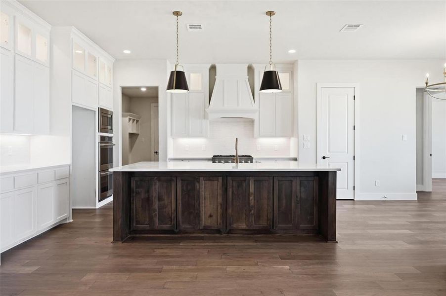 Furnished interior view inside a new home in , Aledo (Image 16).