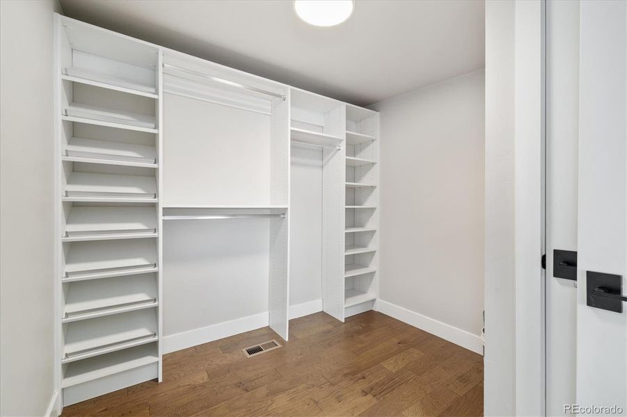 Image 40 of a home in .