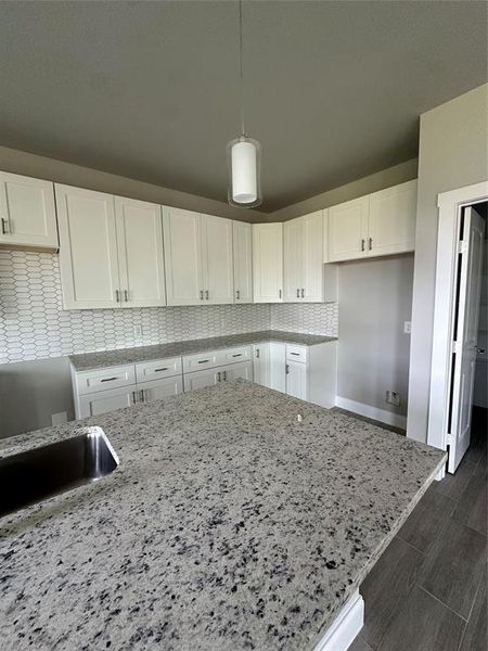 Image 18 of a home in .