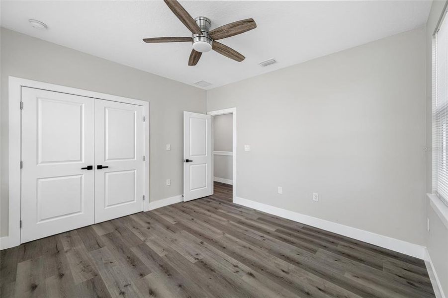 Spacious, unfurnished interior of a new home in , St. Petersburg (Image 23).