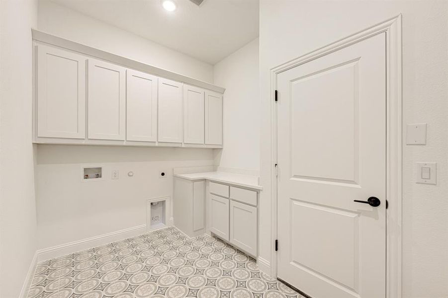 Furnished interior view inside a new home in West Crossing, Anna (Image 18). Furnished interior view inside a new home in West Crossing, Anna (Image 18).