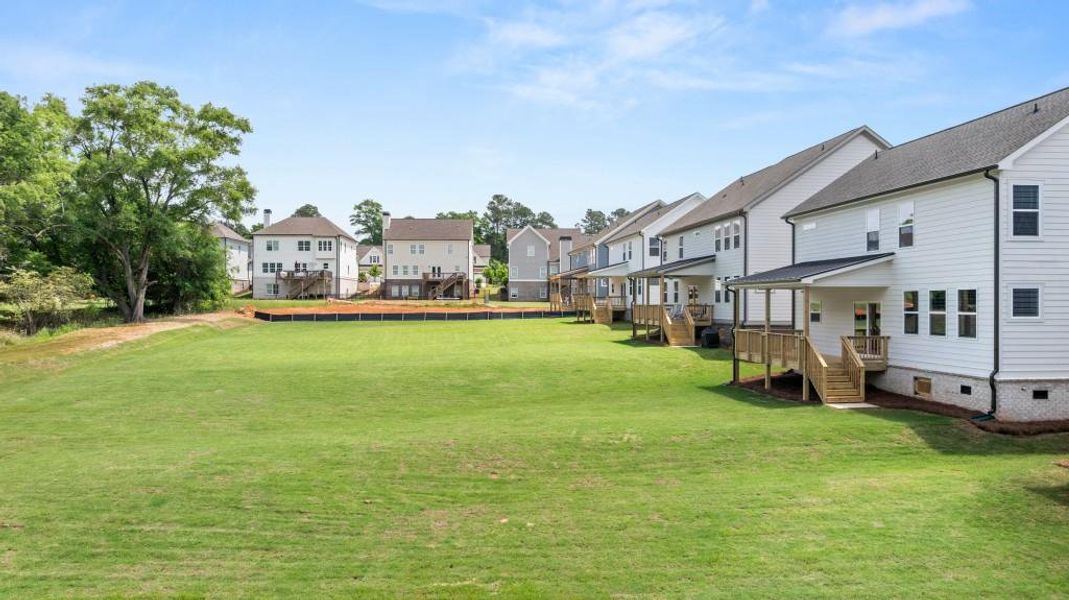 Image 54 of a home in Willow Creek.