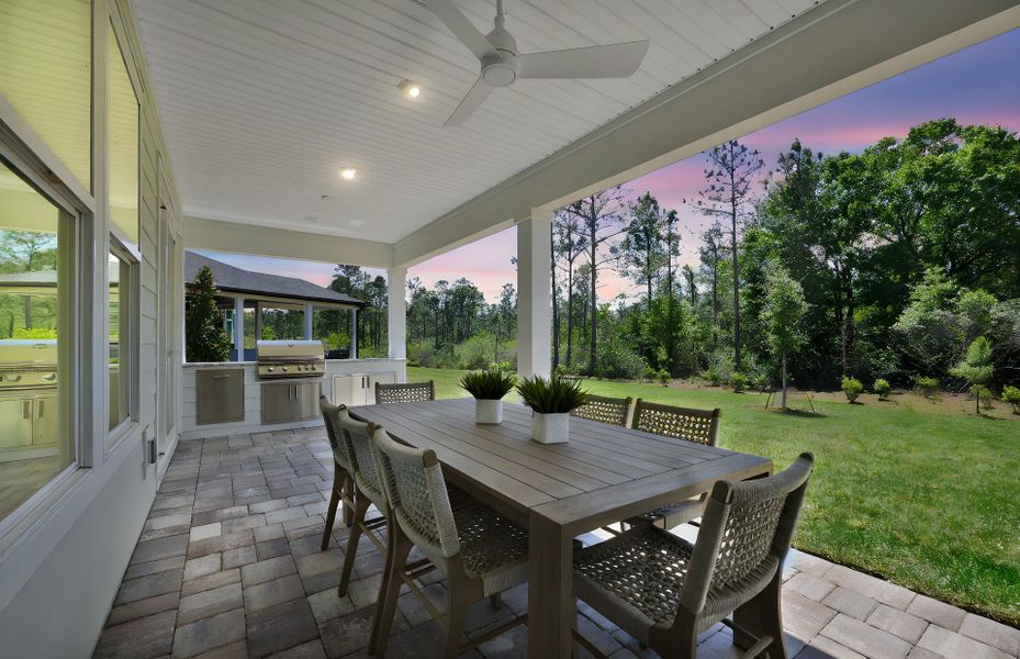 Palmary | Covered Lanai