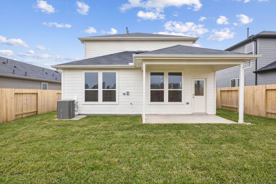 Exterior details and patio area of a home in Montgomery Bend, Montgomery (Image 3).
