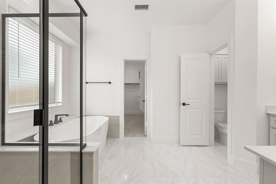 207 Tradd-Primary Suite-3