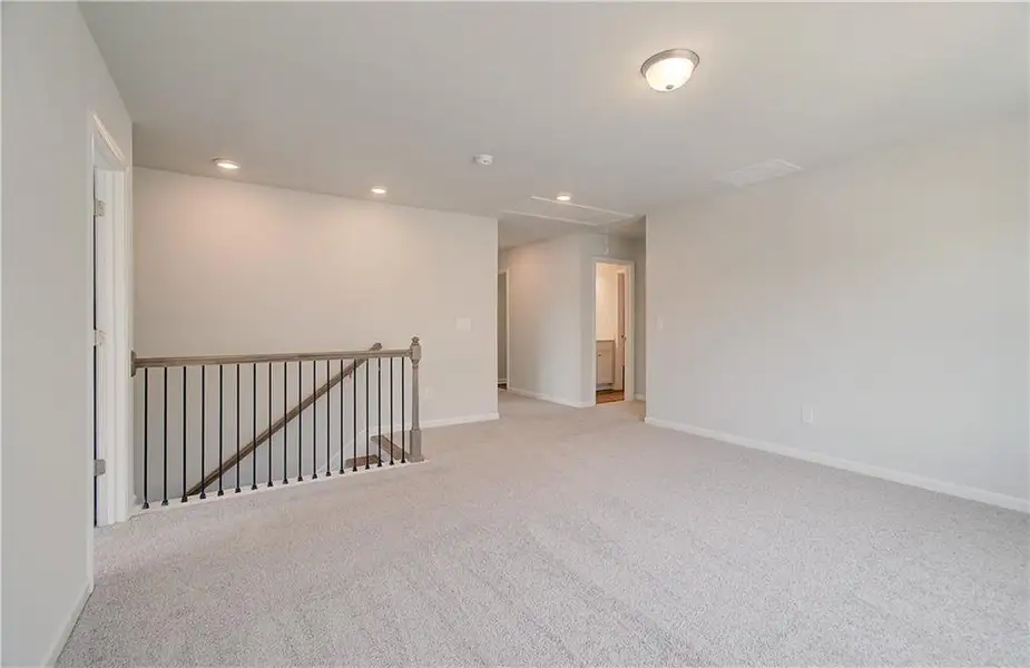 Spacious, unfurnished interior of a new home in Bowers Farm, McDonough (Image 19).