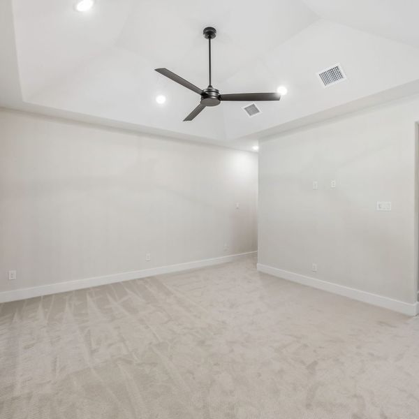 Spacious, unfurnished interior of a new home in StarView, Prosper (Image 63). Spacious, unfurnished interior of a new home in StarView, Prosper (Image 63).