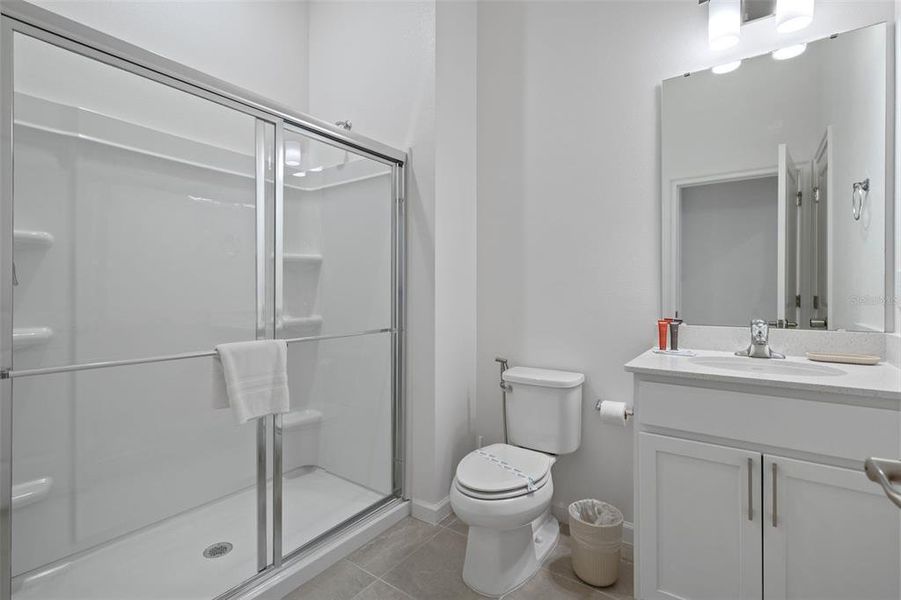 Furnished interior view inside a new home in , Orlando (Image 25).