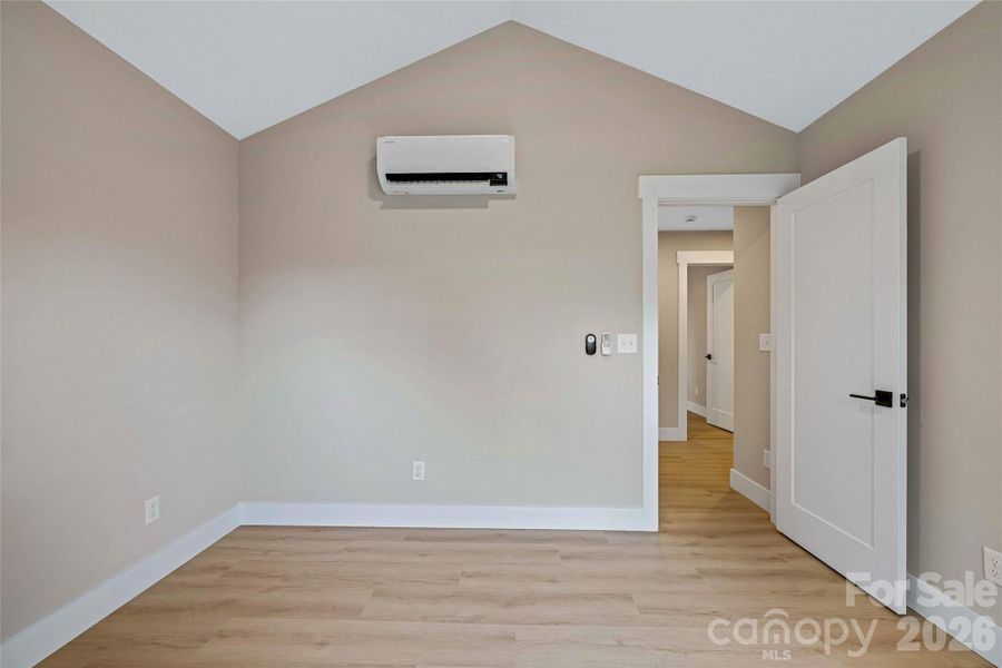 Spacious, unfurnished interior of a new home in , Arden (Image 46).