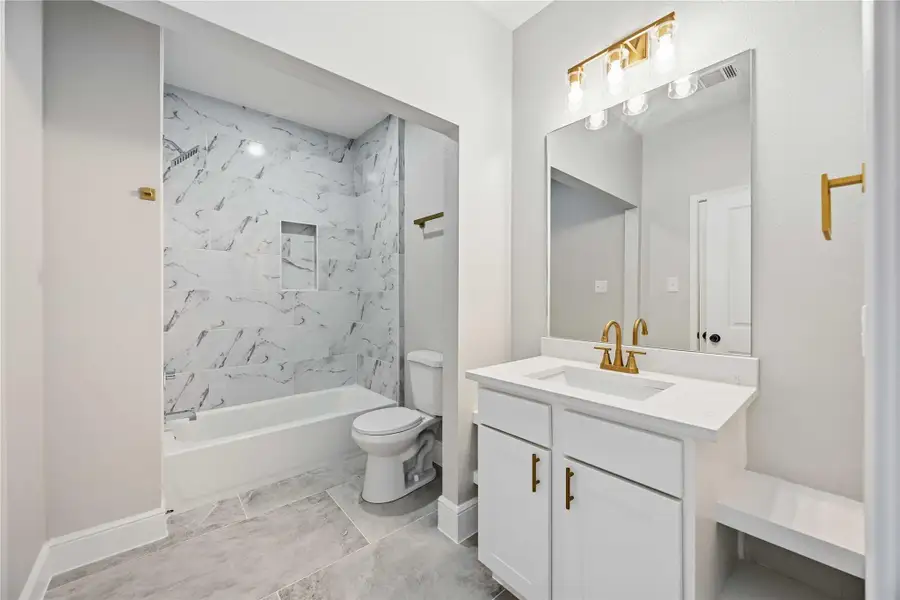 Furnished interior view inside a new home in , Houston (Image 7).