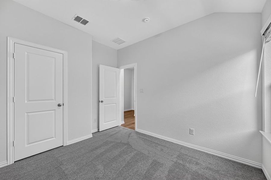 Spacious, unfurnished interior of a new home in Parks at Foster Crossing, Anna (Image 25). Spacious, unfurnished interior of a new home in Parks at Foster Crossing, Anna (Image 25).