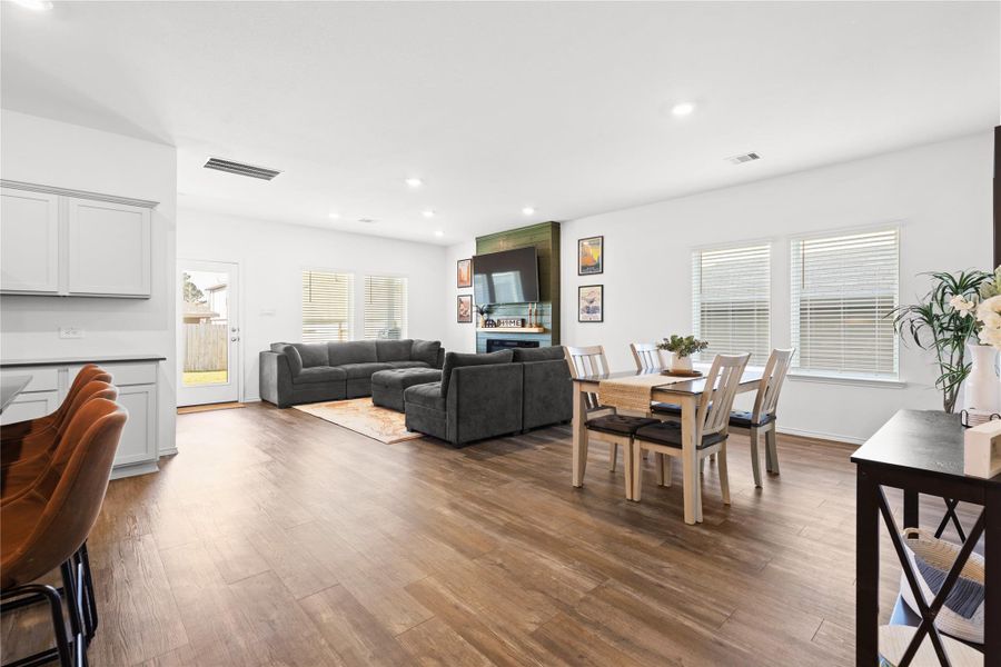 Furnished interior view inside a new home in , Willis (Image 30).