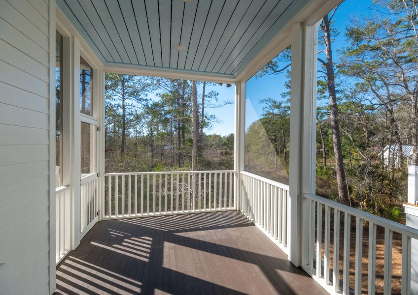 Exterior details and patio area of a home in Wando Village, Charleston (Image 4).
