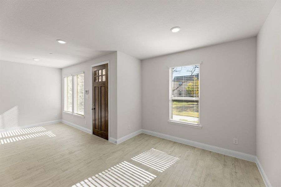 3009 Tall Pine-Dining-3