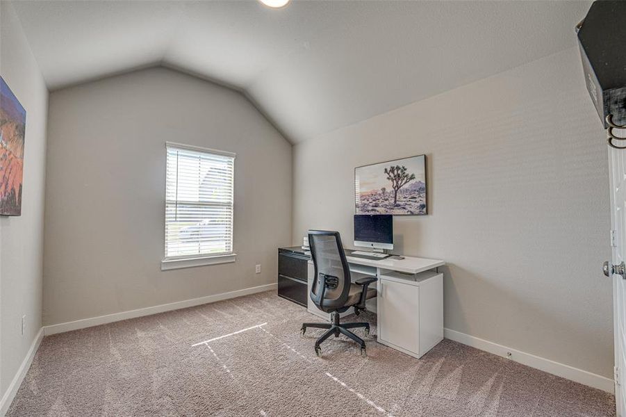 Furnished interior view inside a new home in , Lavon (Image 7).