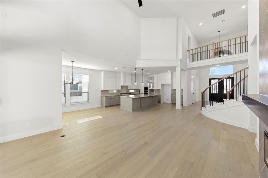 07. 15234 Chipping - Family (2)