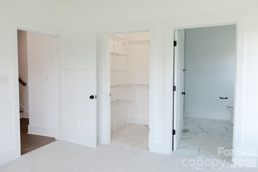 Image 34 of a home in .