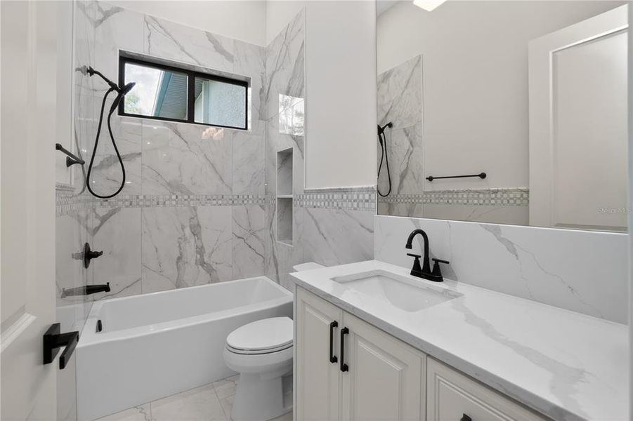 Furnished interior view inside a new home in , Port Charlotte (Image 69).