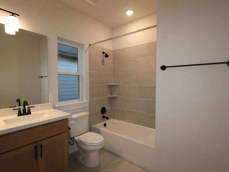 Furnished interior view inside a new home in Edgewood, Leander (Image 11).