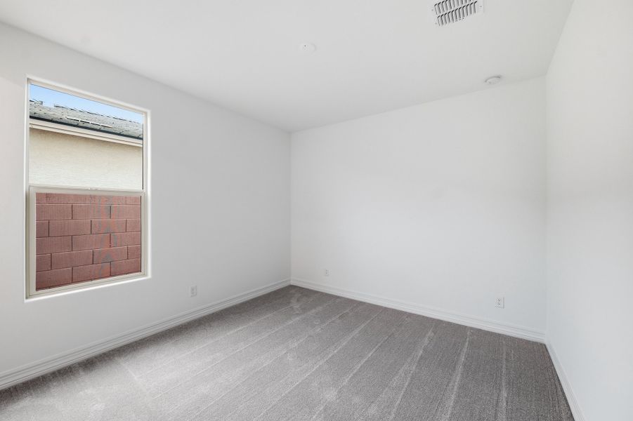 Spacious, unfurnished interior of a new home in Artisan at Asante, Surprise (Image 25).