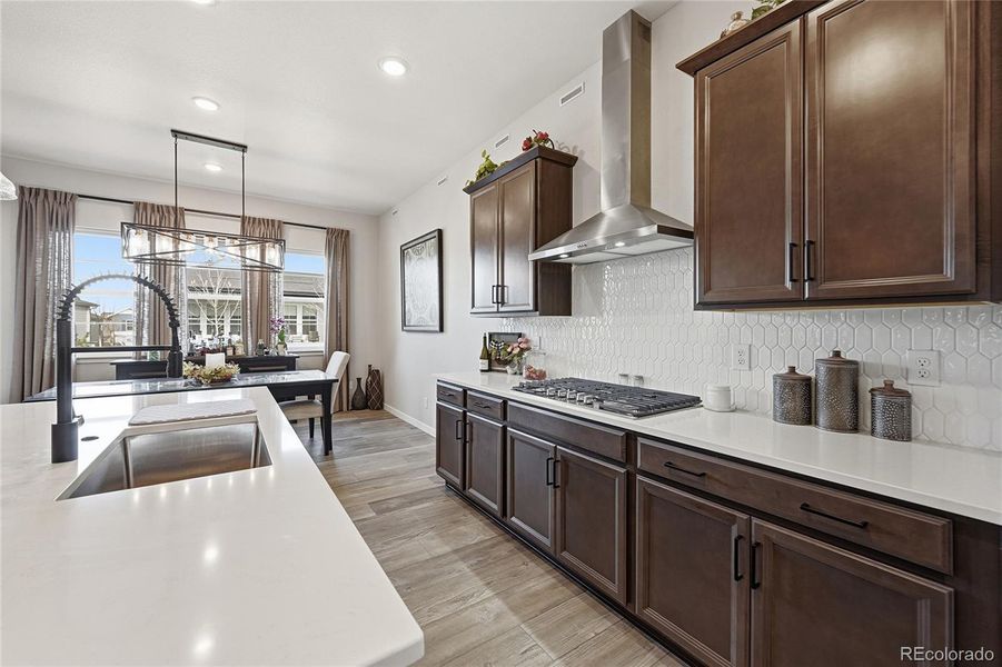 Cooktop and Stainless Hood!