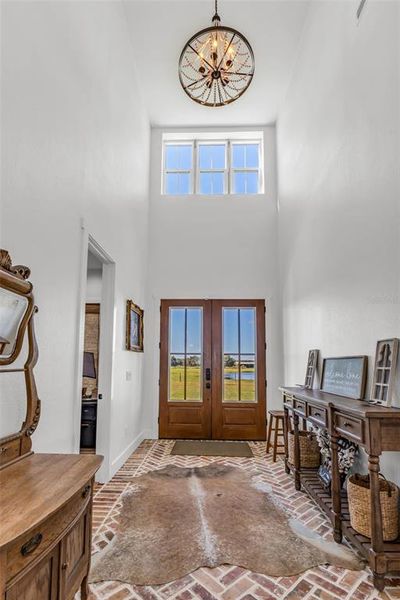 Furnished interior view inside a new home in , Arcadia (Image 18).
