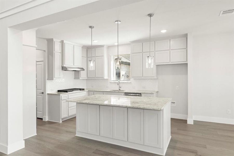 07. 2507 Rolling - Kitchen (2)