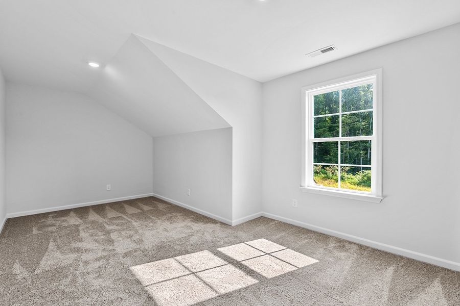Spacious, unfurnished interior of a new home in Brooke Hill, Lewisville (Image 46).