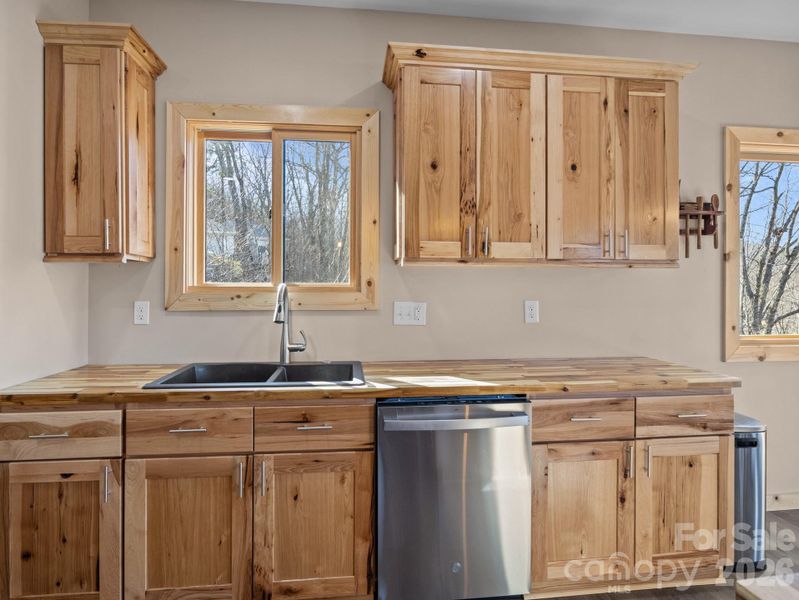 Furnished interior view inside a new home in , Tryon (Image 8).