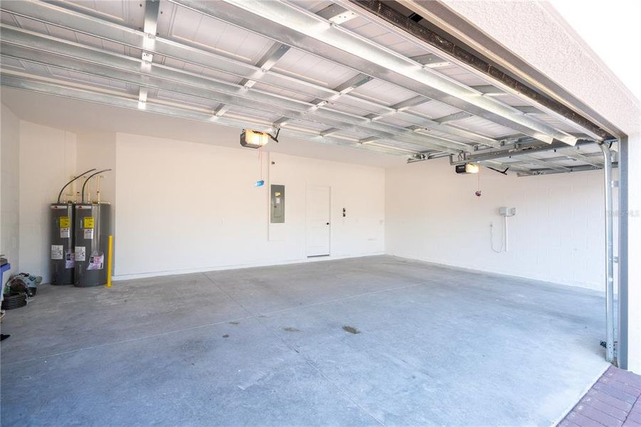 Spacious, unfurnished interior of a new home in Eden at Crossprairie, St. Cloud (Image 26).