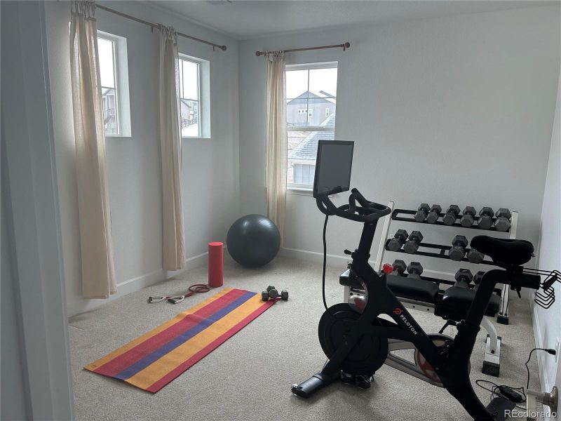 4th bedroom w Jack and Jill bath